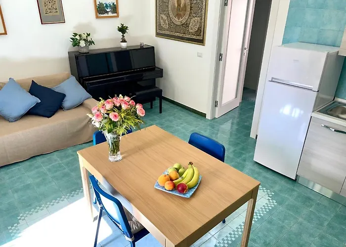 Il Balcone Sulla Piazza بيت للعطل توري أنونزياتا